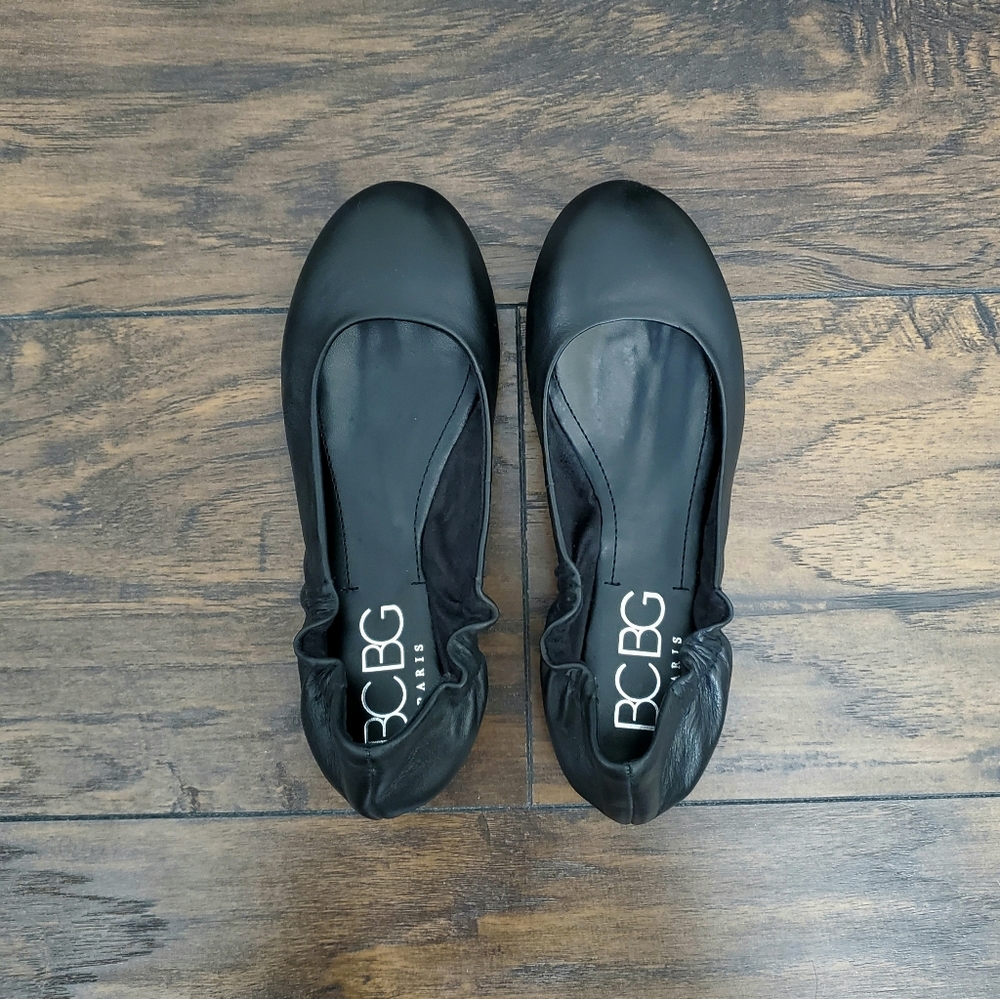 BCBG Size 5.5 Leather Ballet Flats